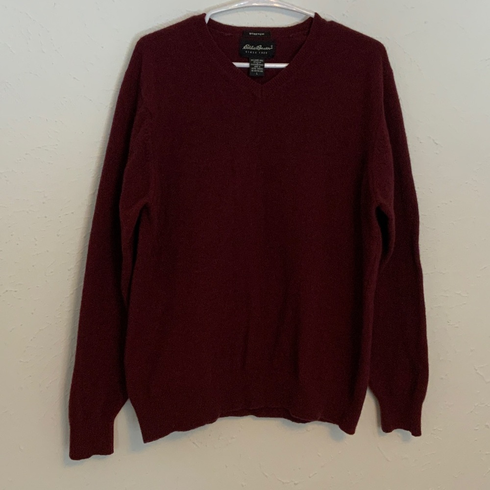 Eddie Bauer Men's Burgundy V-Neck Wool Sweater